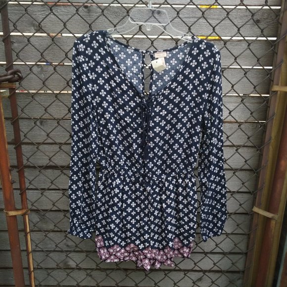 Cape Juby Floral Printed Long Sleeve Romper - Picture 2 of 10